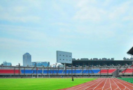 檢測標準“缺位”，塑膠跑道亂象何時制止